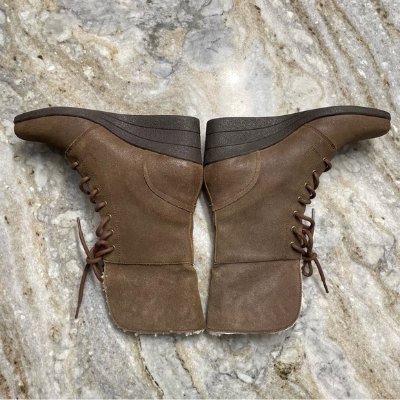 UGG Zea Brown Leather Wedge Boots Women's 9 - Picture 9 of 15